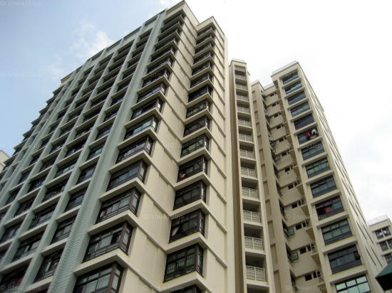Eunos Crescent thumbnail photo